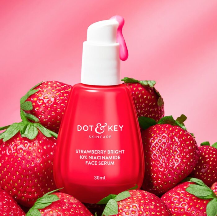 img_5060 DOT & KEY 10% Niacinamide + Strawberry Face Serum with Vitamin B12 & Hyaluronic Acid | | 30ml - Image 1