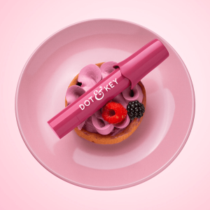 Dot & Key Meltie Lip Balm SPF 50+ With 2% Kojic & Vitamin C | | 4g (Berry crumble)